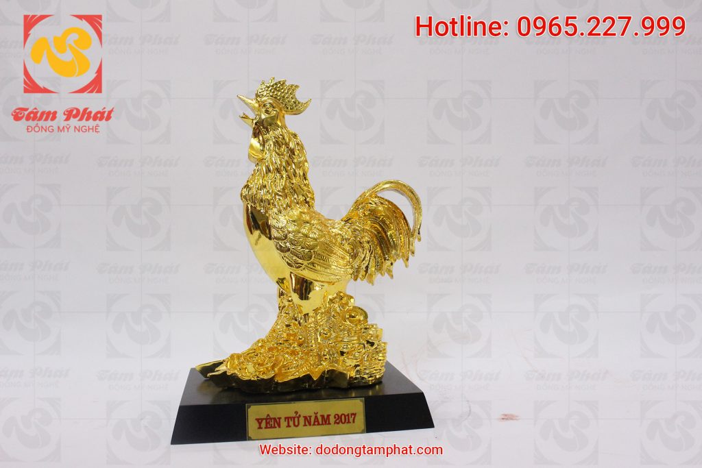 Tượng gà trống phong thủy mạ vàng cao 30 cm