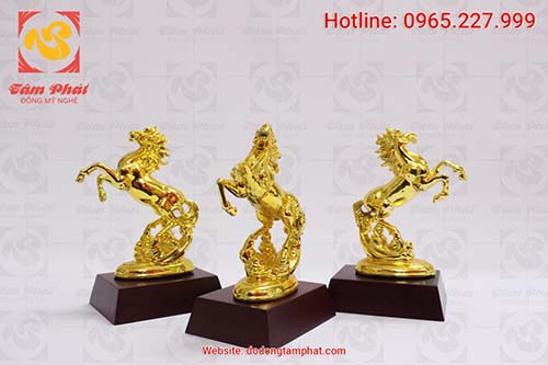 Ngựa đồng phong thủy mạ vàng 24k