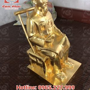 Tượng đồng mạ vàng là món quà tặng sang trọng và tinh tế