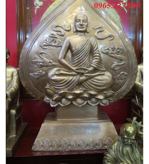Tượng đồng lá đề Phật Hoàng Trần Nhân Tông hun xanh giả cổ