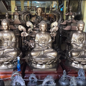 Tượng Tam Thế Phật bằng đồng, đẹp cổ kính tôn nghiêm