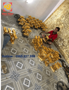 400 đồng hồ quà tặng bằng đồng mạ vàng 24k đẹp tinh xảo