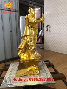 Tượng Trần Hưng Đạo cao 60cm bằng đồng đỏ mạ vàng 24k